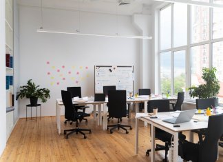 michalina-metropolis.pl - Biurka do biura.jpg