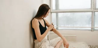 315-nadmierna-potliwosc-pod-pachami-jak-sobie-z-nia-radzic.webp