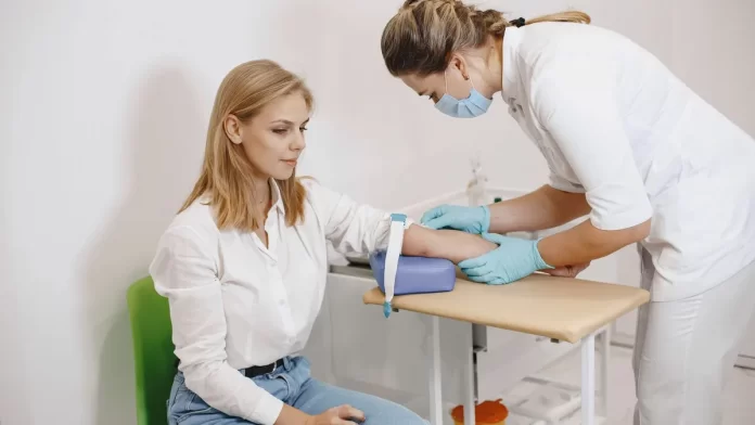 lab-med.pl-253-jak-uniknac-powiklan-po-pobraniu-krwi lab-med.pl - 253-jak-uniknac-powiklan-po-pobraniu-krwi.webp