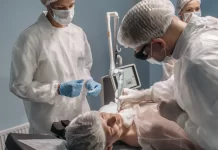 Dlaczego platformy laserowe stają się standardem w nowoczesnej medycynie estetycznej? shar-pol.pl - 105-dlaczego-platformy-laserowe-staja-sie-standardem-w-nowoczesn.webp