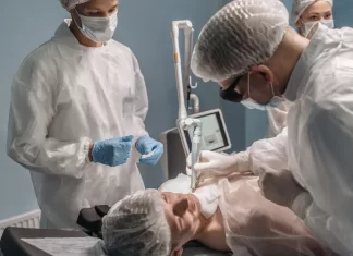 Dlaczego platformy laserowe stają się standardem w nowoczesnej medycynie estetycznej? shar-pol.pl - 105-dlaczego-platformy-laserowe-staja-sie-standardem-w-nowoczesn.webp